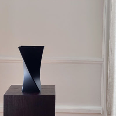Table vase Cube - Black